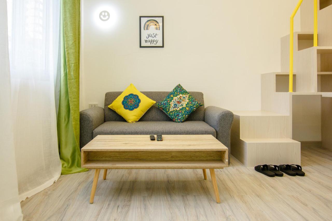 Folk Poshtel Asok Hostel Bangkok Exterior foto
