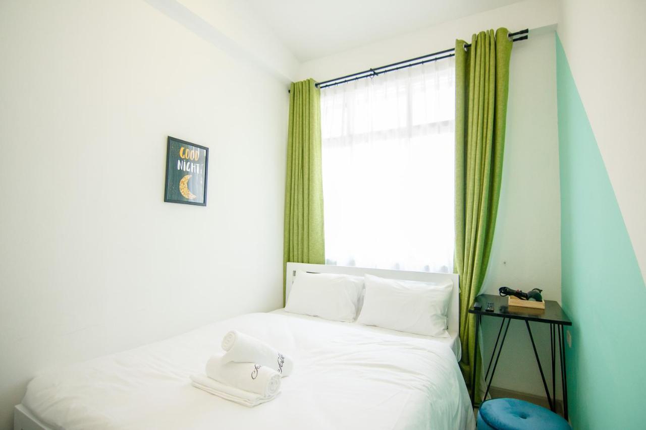 Folk Poshtel Asok Hostel Bangkok Exterior foto