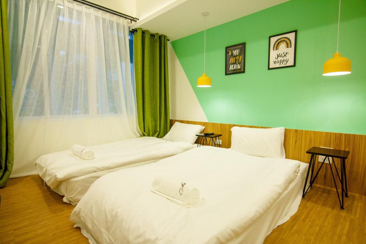 Folk Poshtel Asok Hostel Bangkok Exterior foto